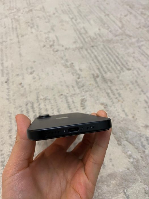 Продам IPhone 16