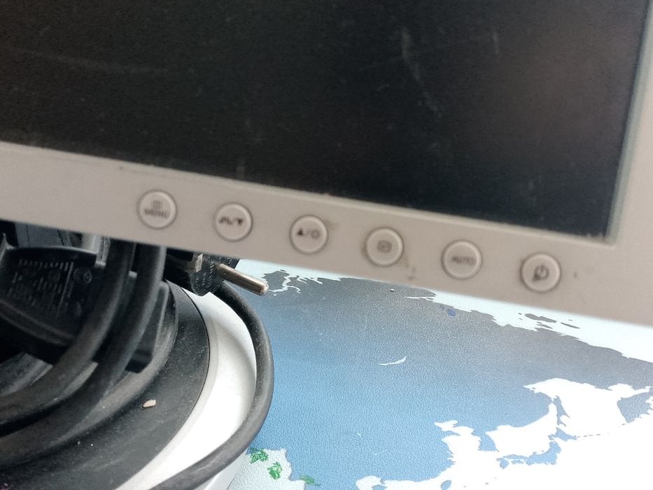 продается моник состояние хорошое