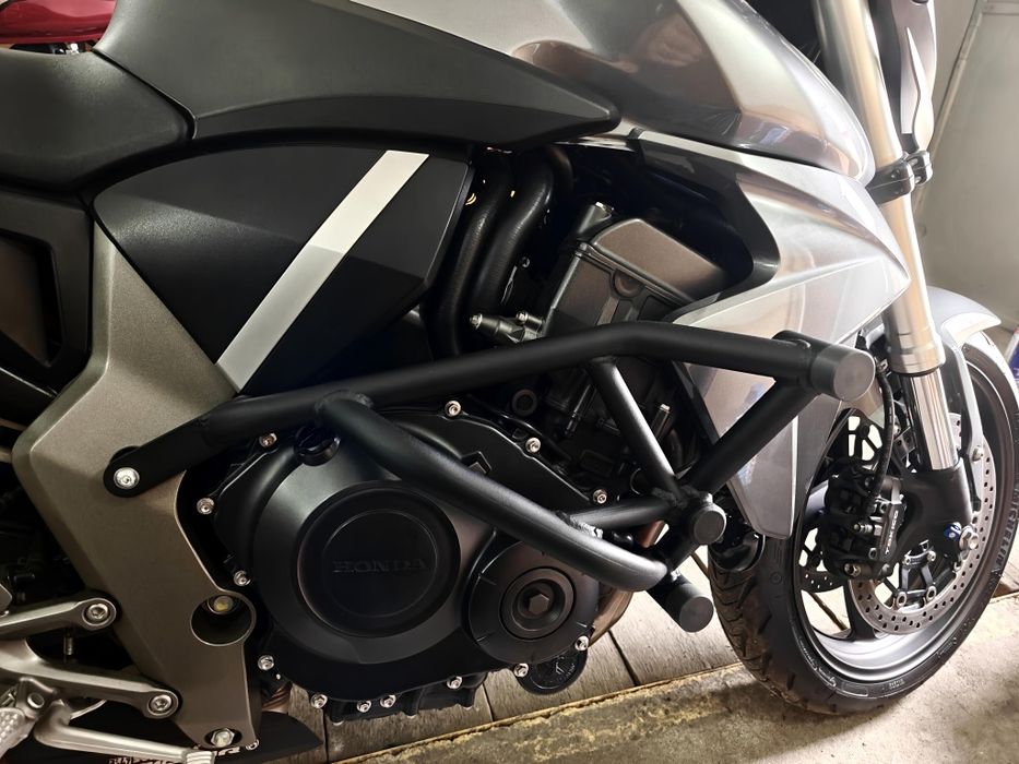 Мотоцикл HONDA CB1000R