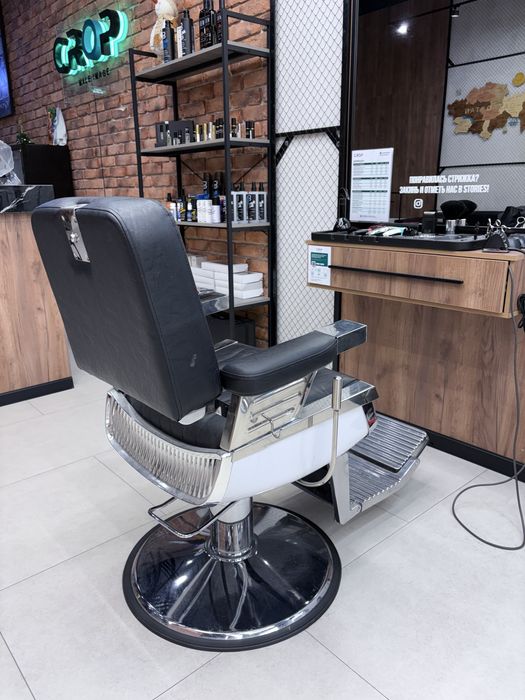 Кресло барбера продается