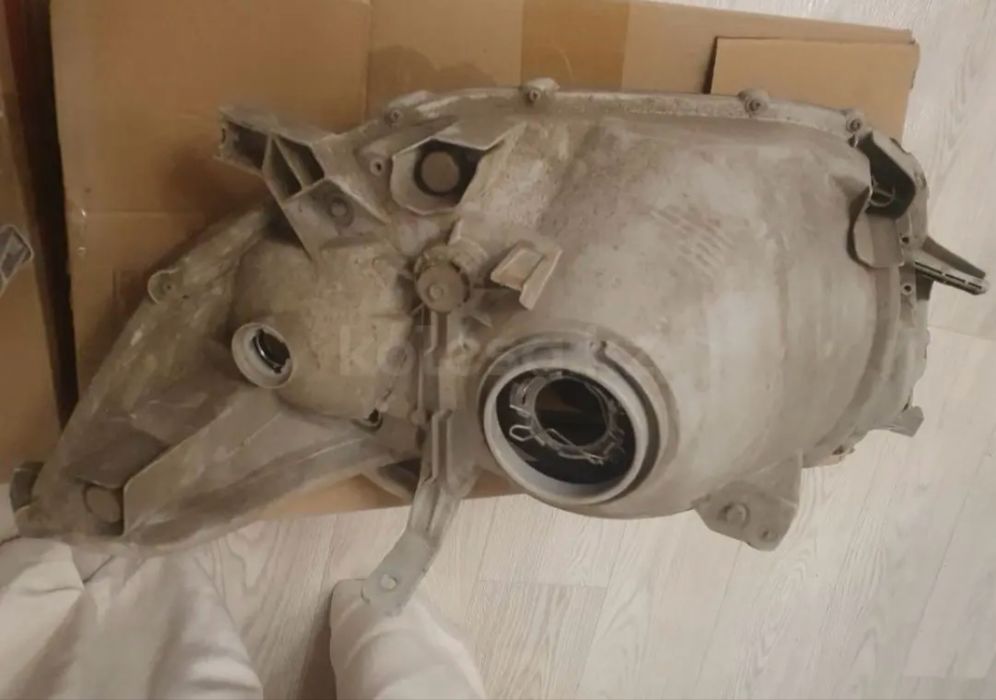 Фары для Toyota Highlander