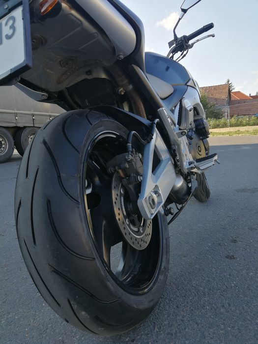 Suzuki GSR600 naked bike