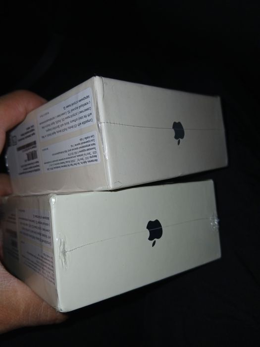 Airpods pro 2 новые (2 комлекта)