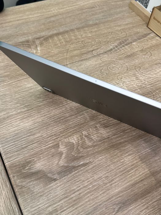 Ipad pro 2022 6th generation 256 (wifi) 12,9