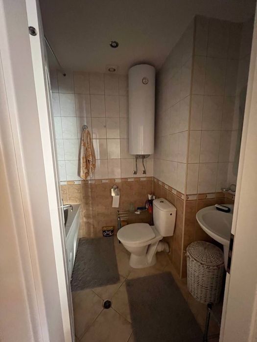 Дава се под наем Едностаен апартамент в к.к. Златни пясъци - 52 кв.м за 400 € - Снимка #2