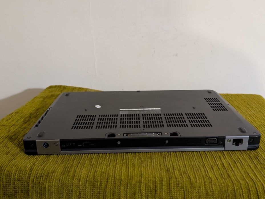 Laptop Dell Latitude E5470 Intel Core i5-6200u, ram 8GB, 256 GB SSD