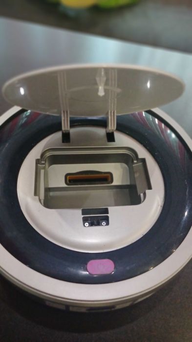 Прахосмукачка робот