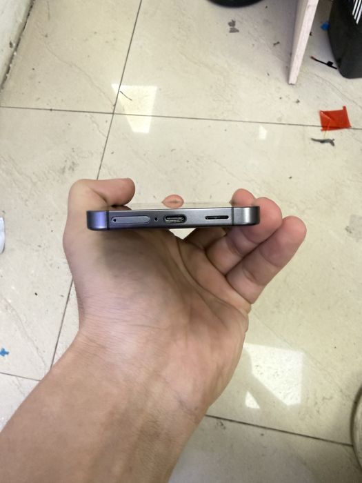 Samsung Galaxy S 24