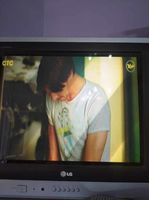 Телевизор LG  ..
