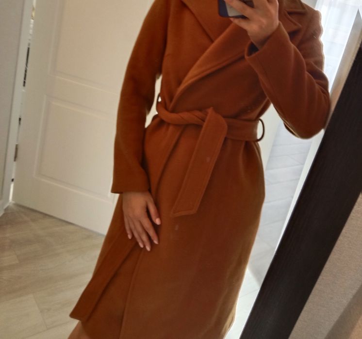 Продам два пальто