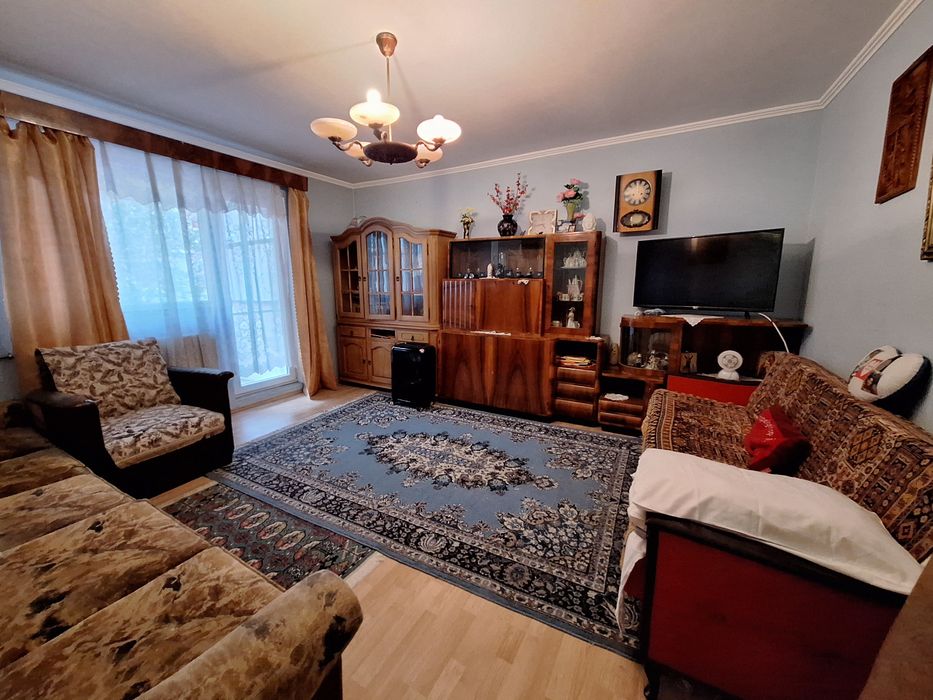 Apartament 3 camere Biserica Noua