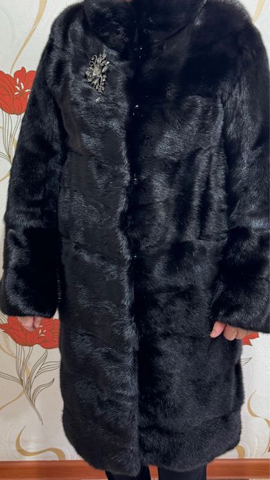 Продам норковую шубу