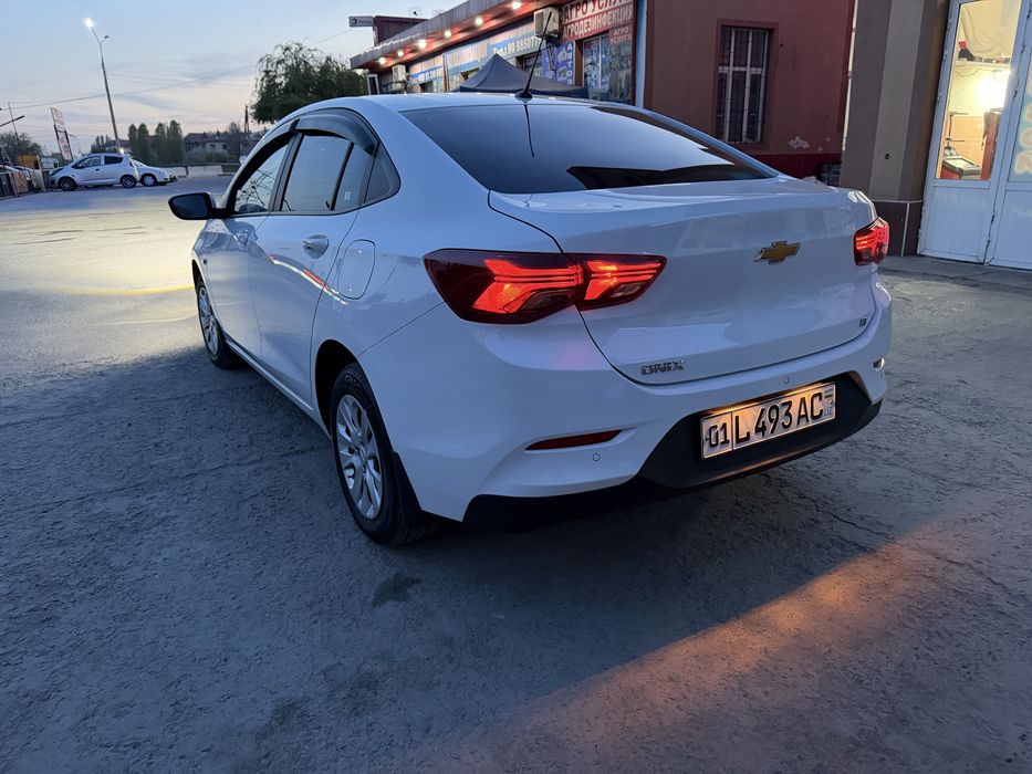 Продам Оникс в идиальном состоянии.