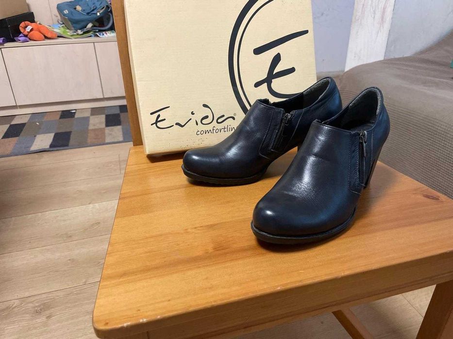 Botine negre din piele naturală - damă marimea 36