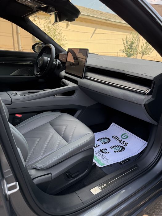Zeekr 001 YOU Z-Sport Eng Full Pazitsasi Sotiladi.
