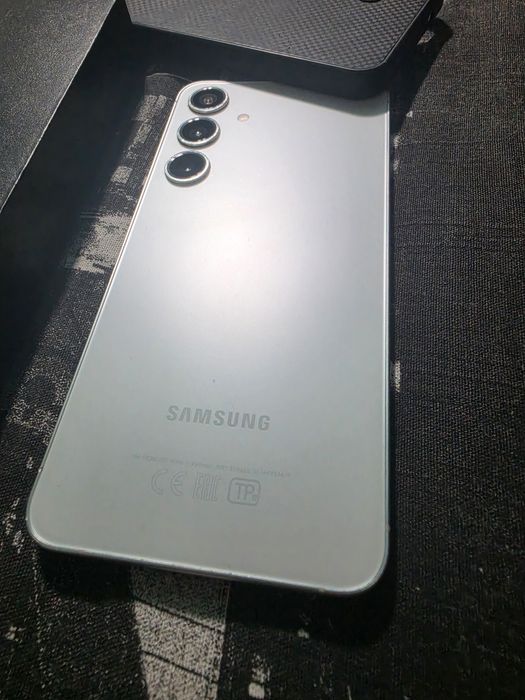 Продам Samsung s24+