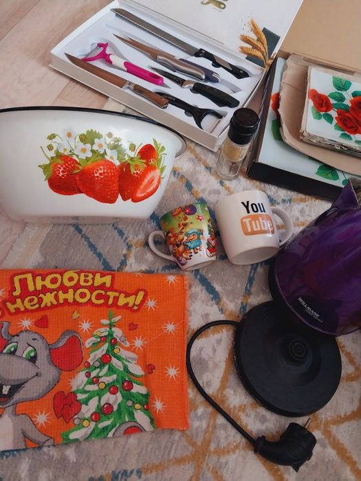 Продам посуду всё  за.