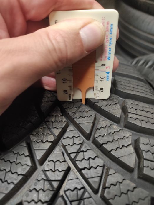 225/65/17 Bridgestone