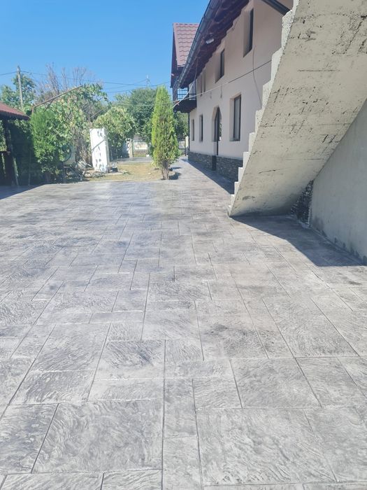 Beton amprentat, elicopterizat pavaj pavele ,casa gradina amenajări gard fundatie bordura construcții