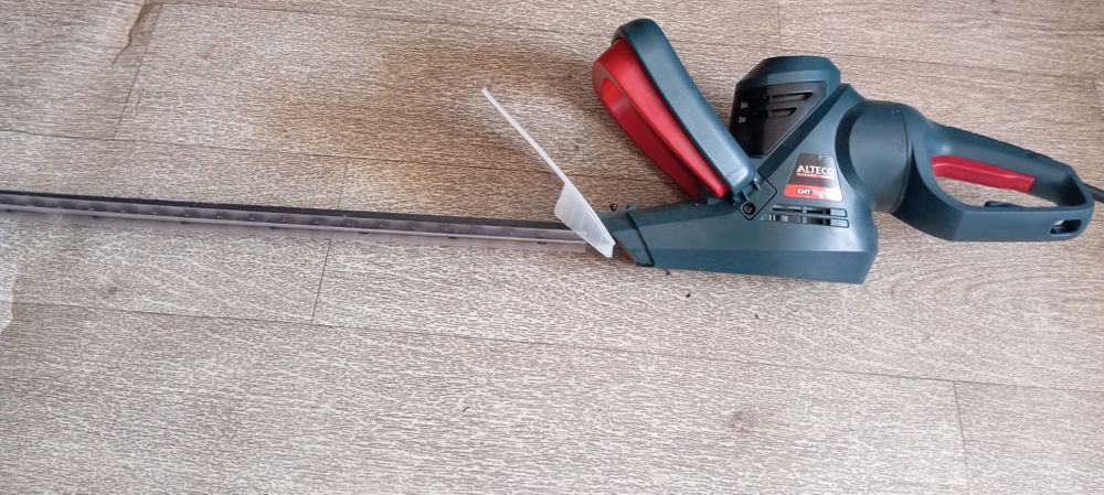 Кусторез электрический модель ALTECO