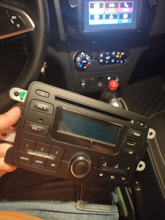 Radio casetofon Logan 2