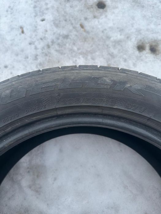 Продам покрышки 235/50 R18