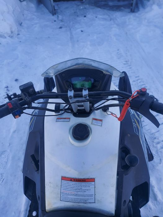 Продаю снегоход барс