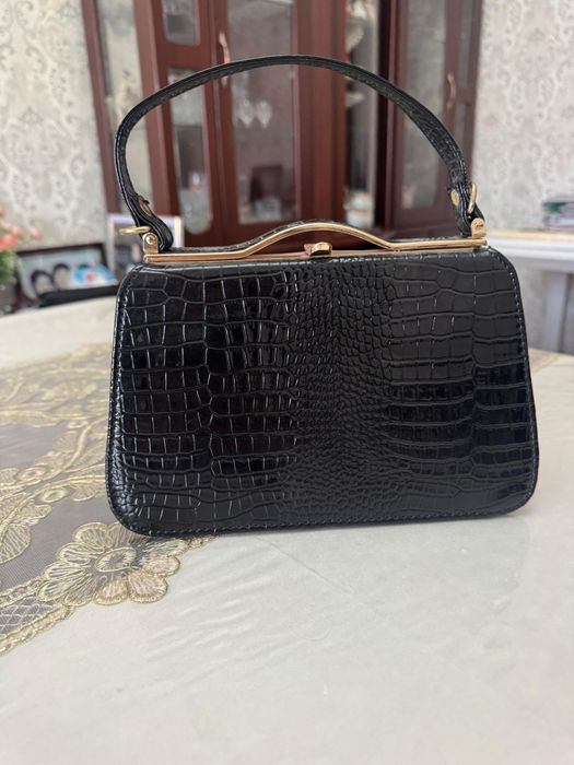Сумочка женская продам