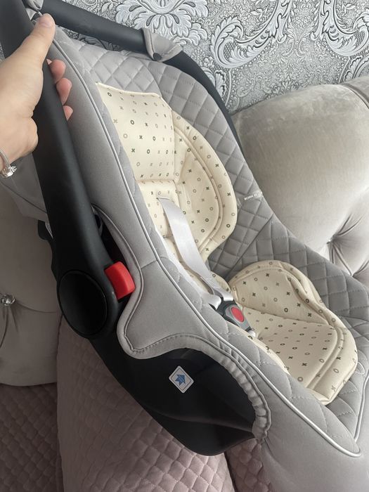 Продам автокресло