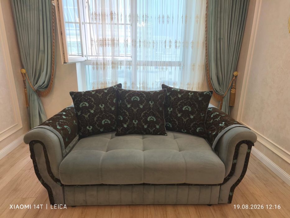 Продам мягкую мебель 3+2