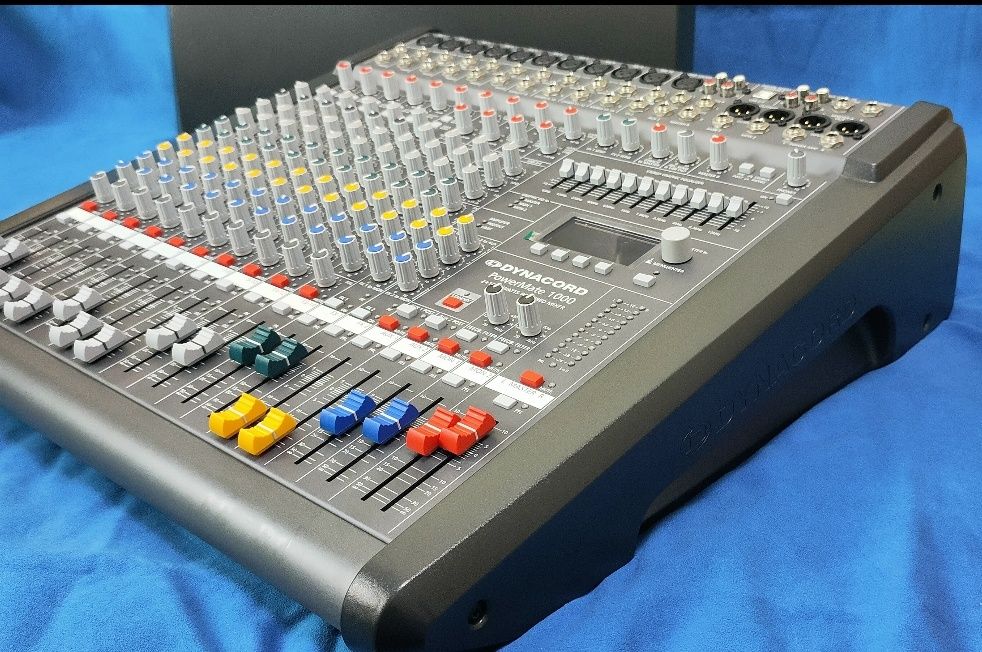 Mixer Dynacord powermate 1000-3