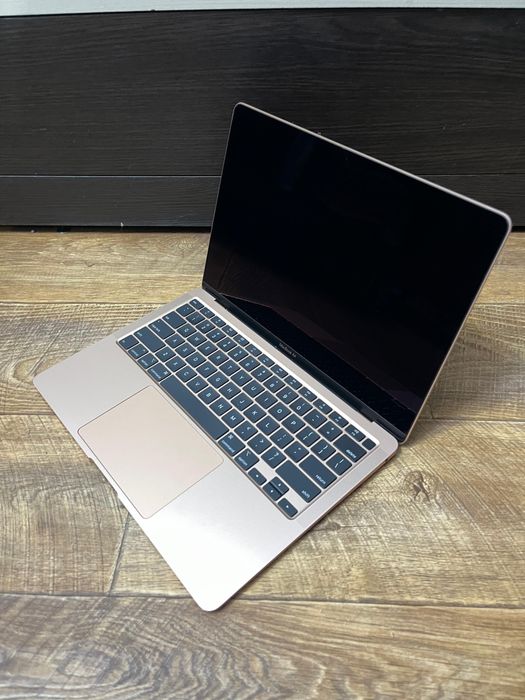 Продам на запчасти MacBook Pro 13″ (2020) — модель A2179