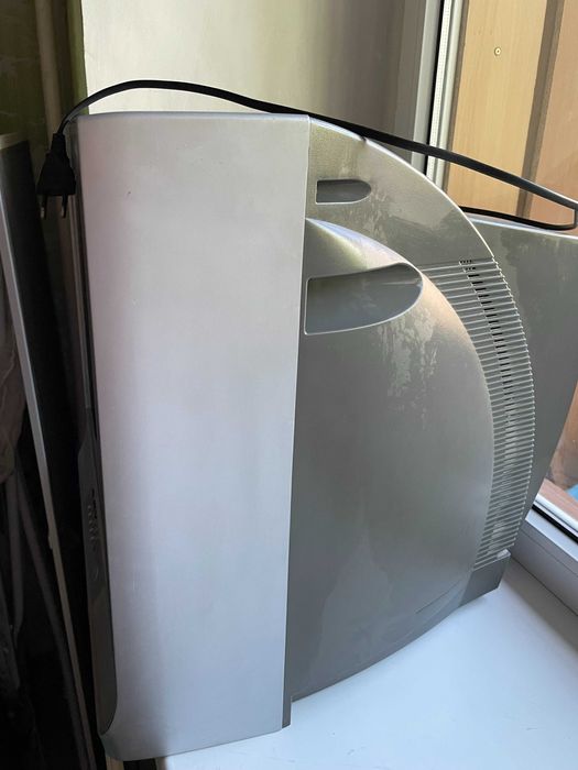 Продам телевизор, Б/У, 1800 т