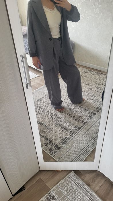 Продам костюм двойку в идеальном состоянии