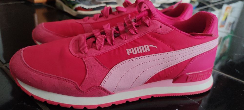 Vând tenesi dama puma 39