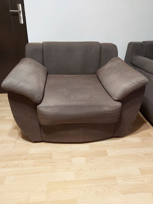 Bibliotecă 5corpuri si fotoliu