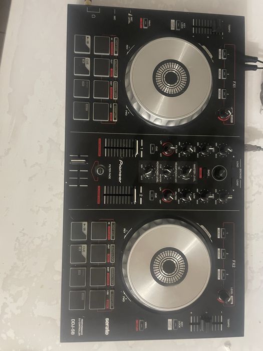 Pioner Serato DDJ-S8