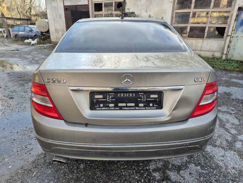Mercedes W204 C220CDI 170кс 646 седан автоматик НА ЧАСТИ!