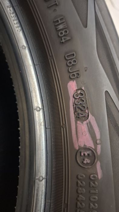 Единична лятна гума Continental 235 50 19
