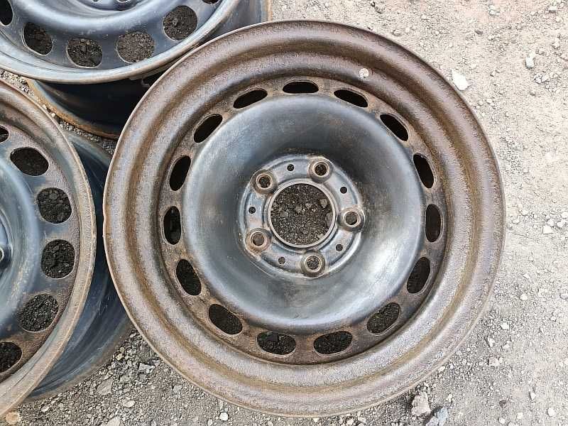 Продам оригинальные металлические диски на BMW 5 е39