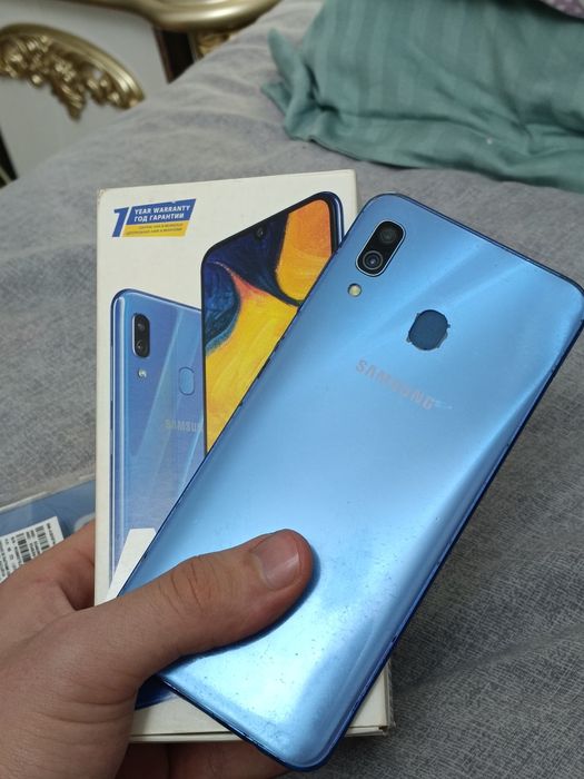 Samsung Galaxy a30