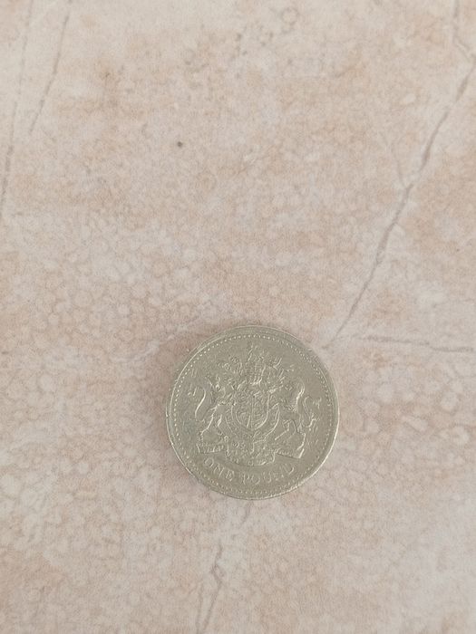 Продавам монета.