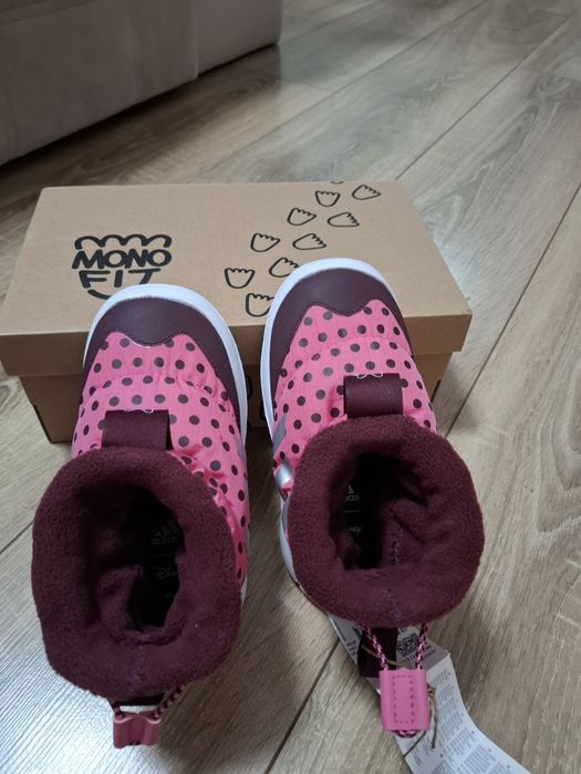 Ghete fetite adidas noi nr 26