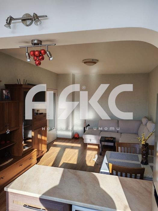 Двустаен обзаведен апартамент в кв. Дружба 2 - бърз достъп до цнетъра