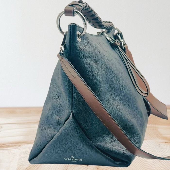 Louis Vuitton Beaubourg Hobo оригинална дамска чанта като нова
