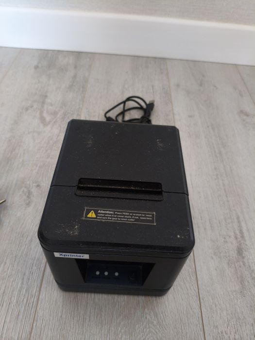 Продам монитор и принтеры чеков