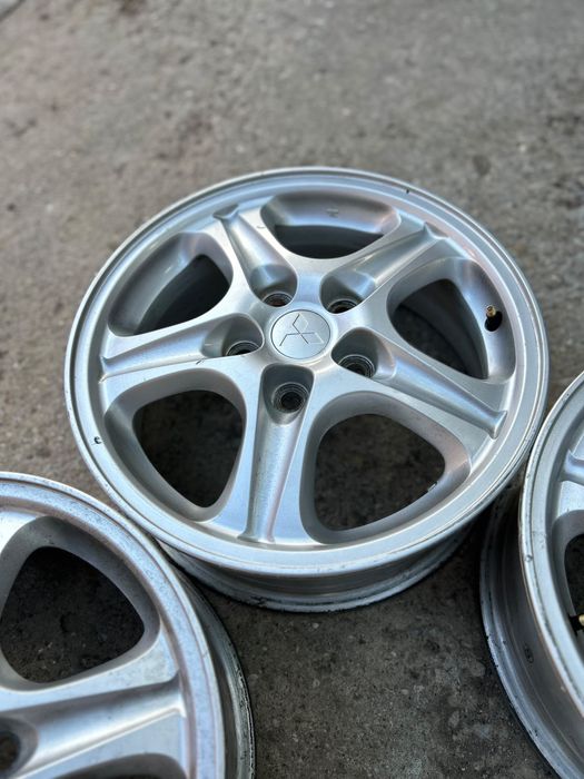 jante aliaj mitsubishi pe 16 inch