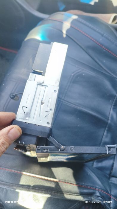 Автомагнитофон в