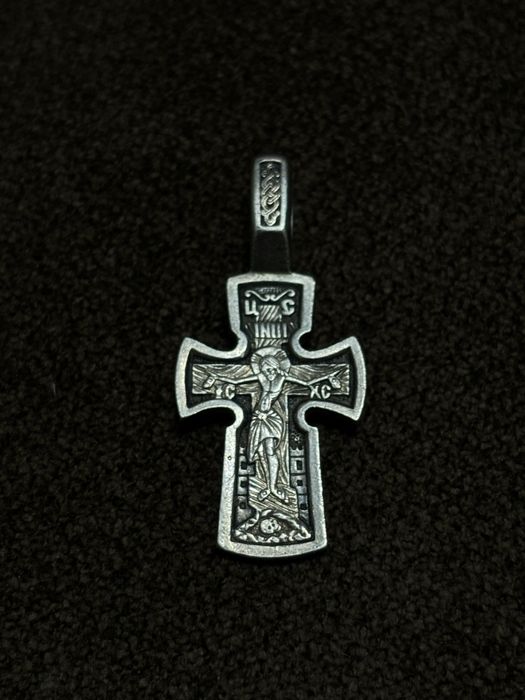 Продам крестик серебреный