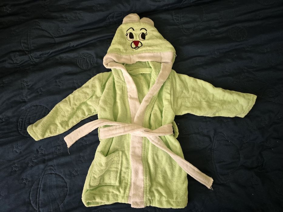 Бебешки халат с ушички
